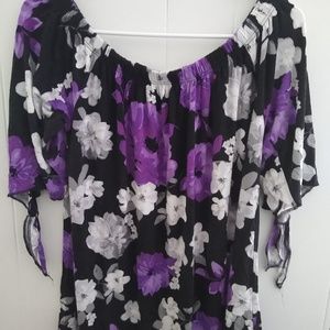 Floral print blouse